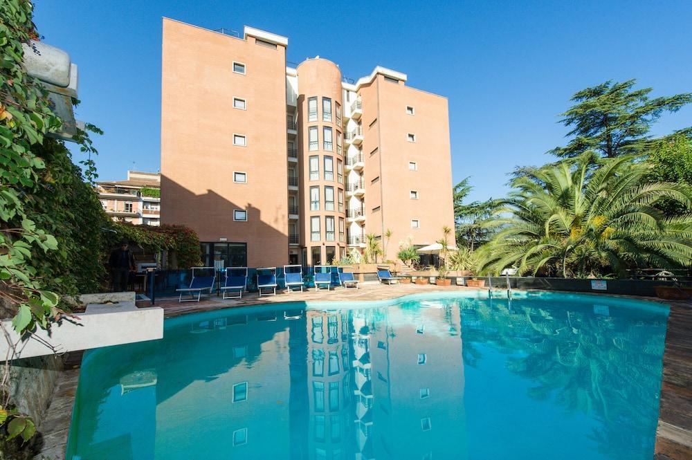 Hotel Michelangelo Palace & Spa Terni Bagian luar foto
