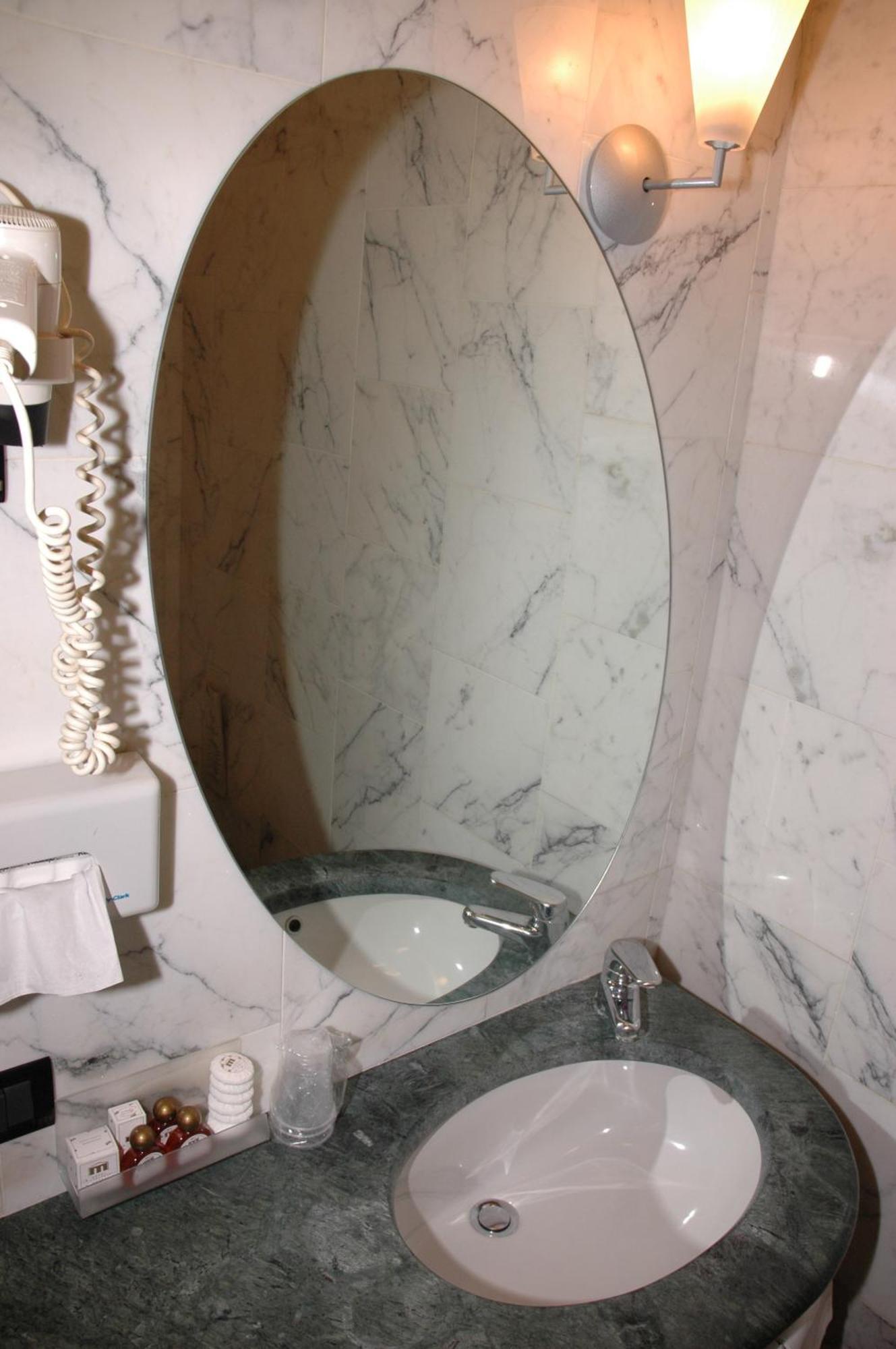 Hotel Michelangelo Palace & Spa Terni Ruang foto
